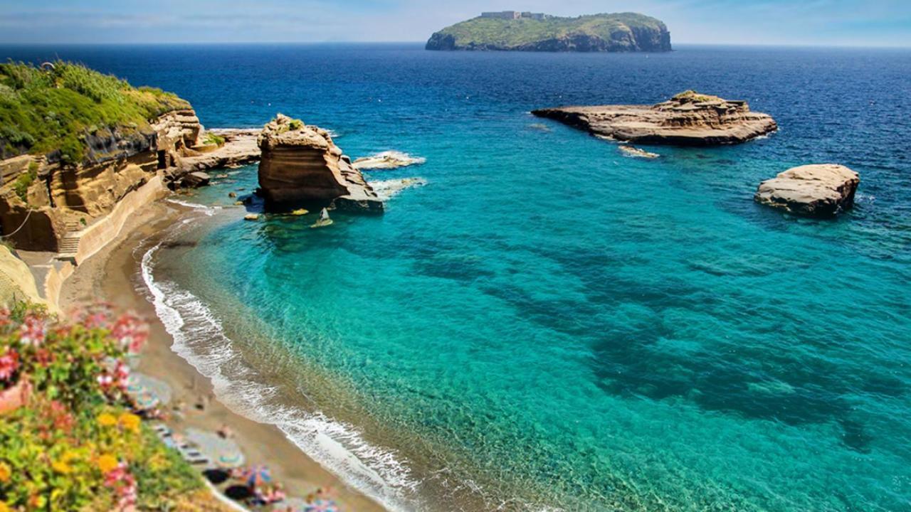 Alloggio Turistico Isabella Вентолене Экстерьер фото